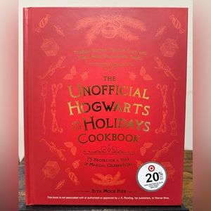 The Unofficial Hogwarts For The Holidays Cookbook NWT